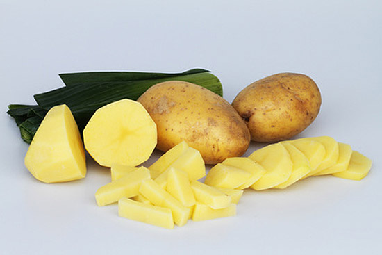 Kartoffelgratin vorbereiten